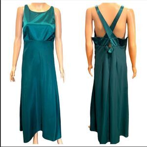 1001 Nights Green Crossed Back Straps Long Gown Size 18